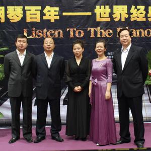 织田真子丰满爆乳大屁股
